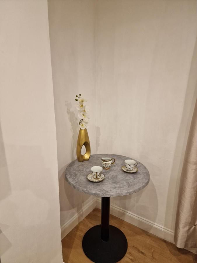 Cosy In Fulham Apartment London